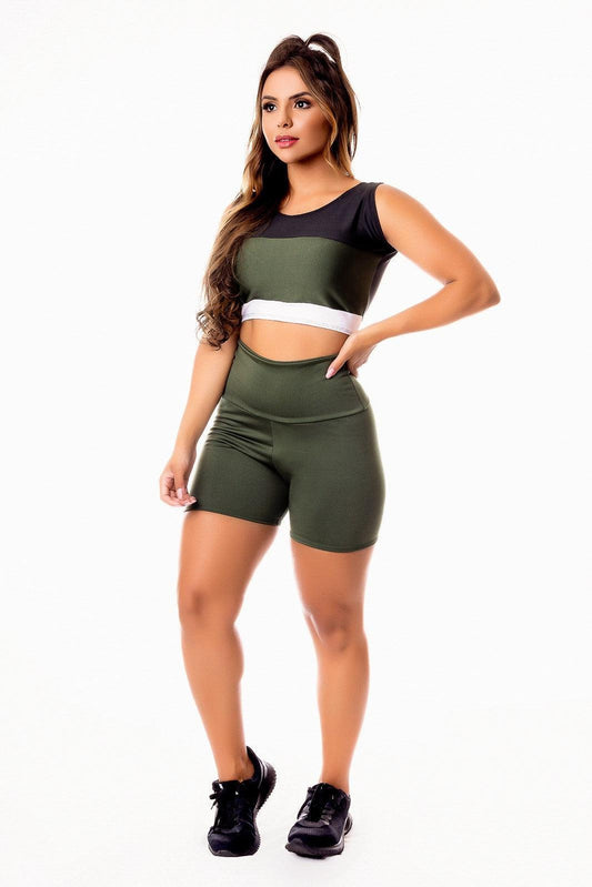 Conjunto Fitness Feminino Short Verde Militar Cintura Alta e Cropped Regata com Detalhes Pretoe Branco Academia REF: CSV13 - Loja Outlet Coutinho